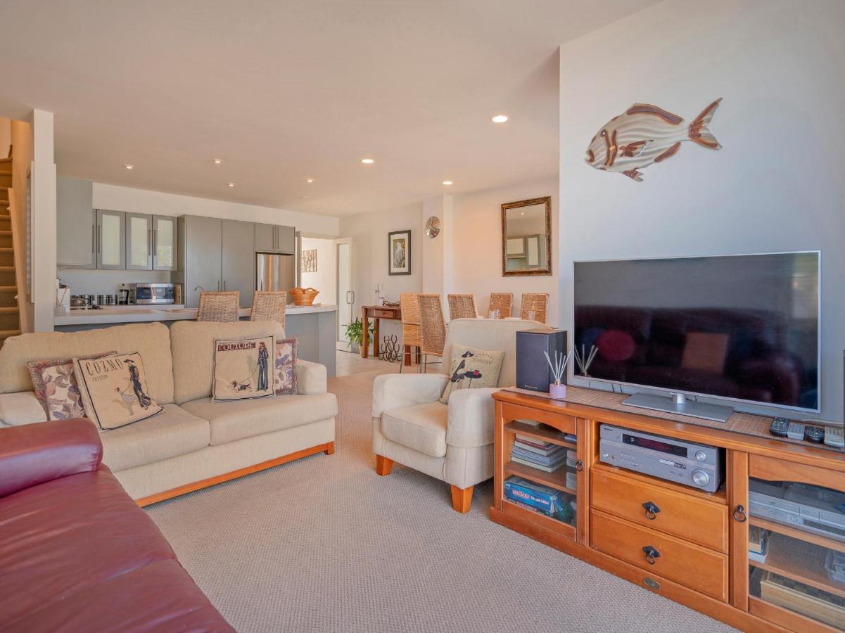 Tairua Waterfront Retreat - Tairua Apartment Екстериор снимка