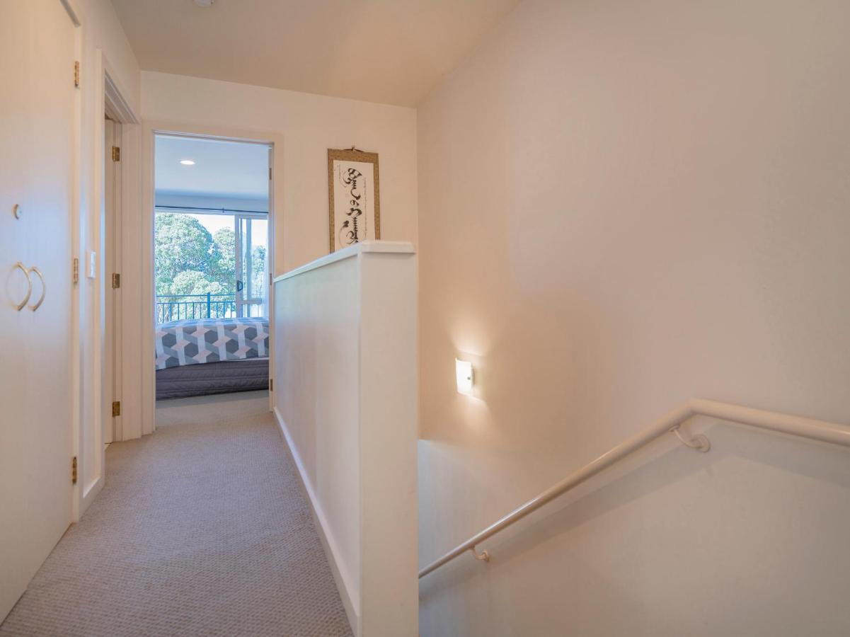 Tairua Waterfront Retreat - Tairua Apartment Екстериор снимка