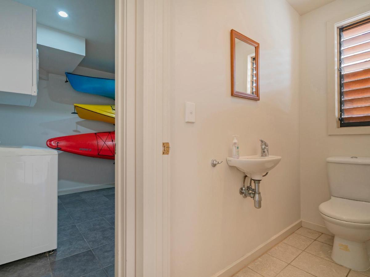 Tairua Waterfront Retreat - Tairua Apartment Екстериор снимка