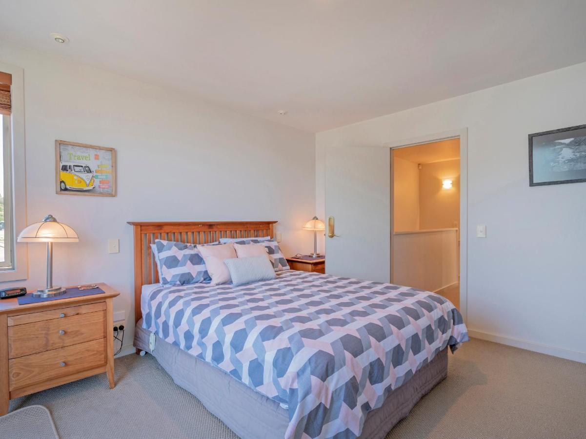 Tairua Waterfront Retreat - Tairua Apartment Екстериор снимка
