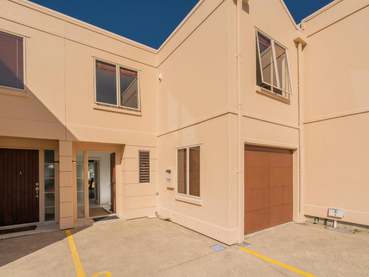 Tairua Waterfront Retreat - Tairua Apartment Екстериор снимка