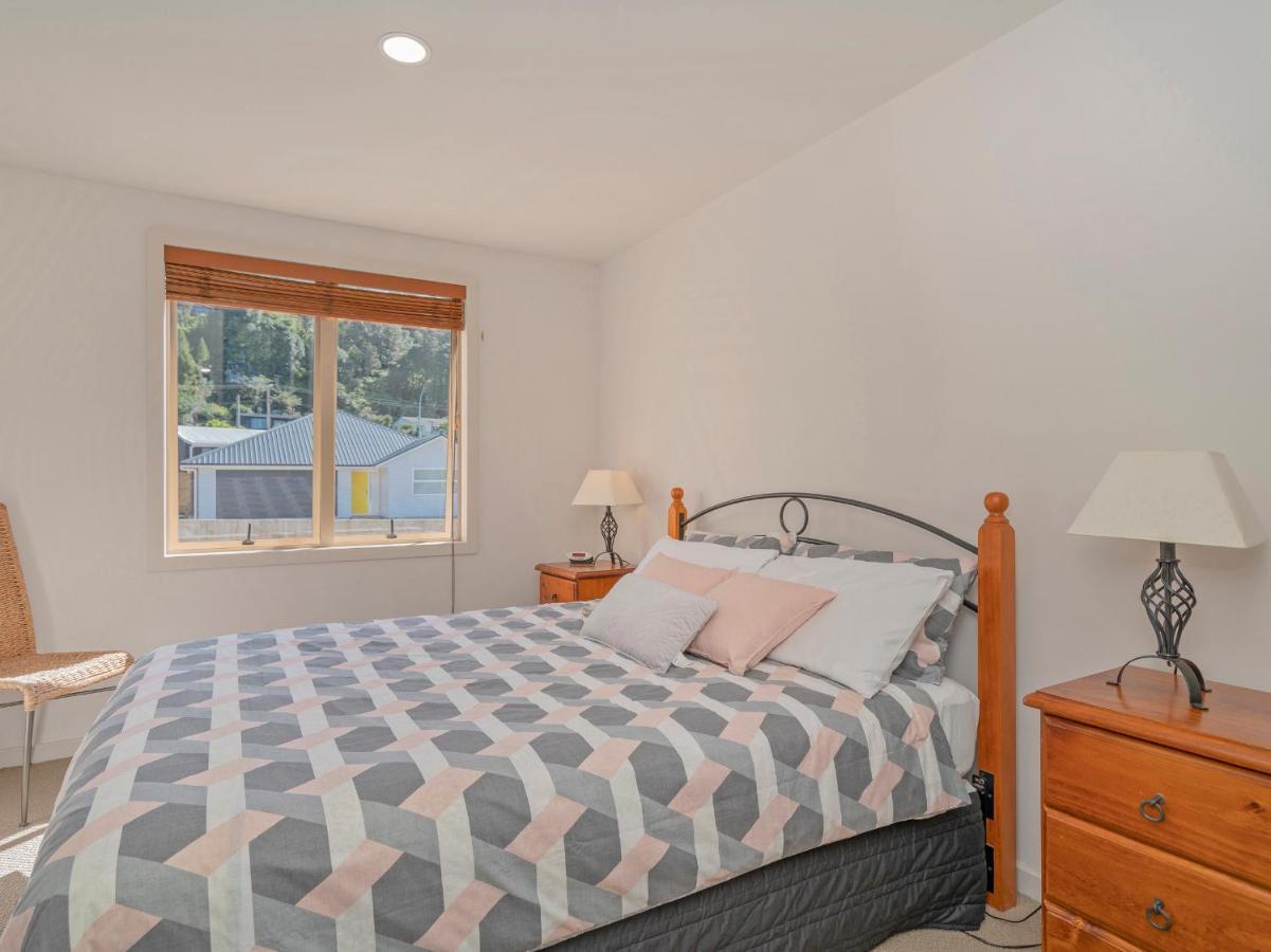 Tairua Waterfront Retreat - Tairua Apartment Екстериор снимка
