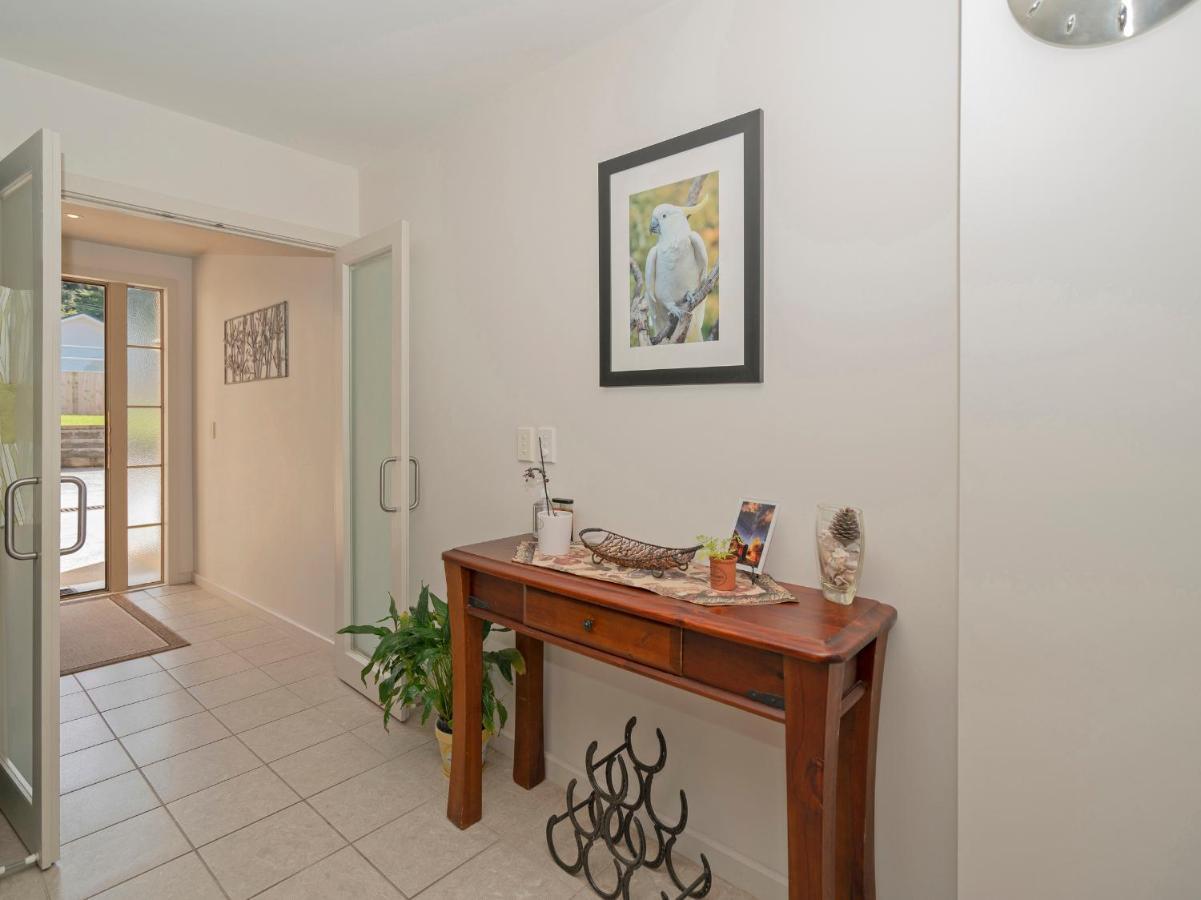 Tairua Waterfront Retreat - Tairua Apartment Екстериор снимка
