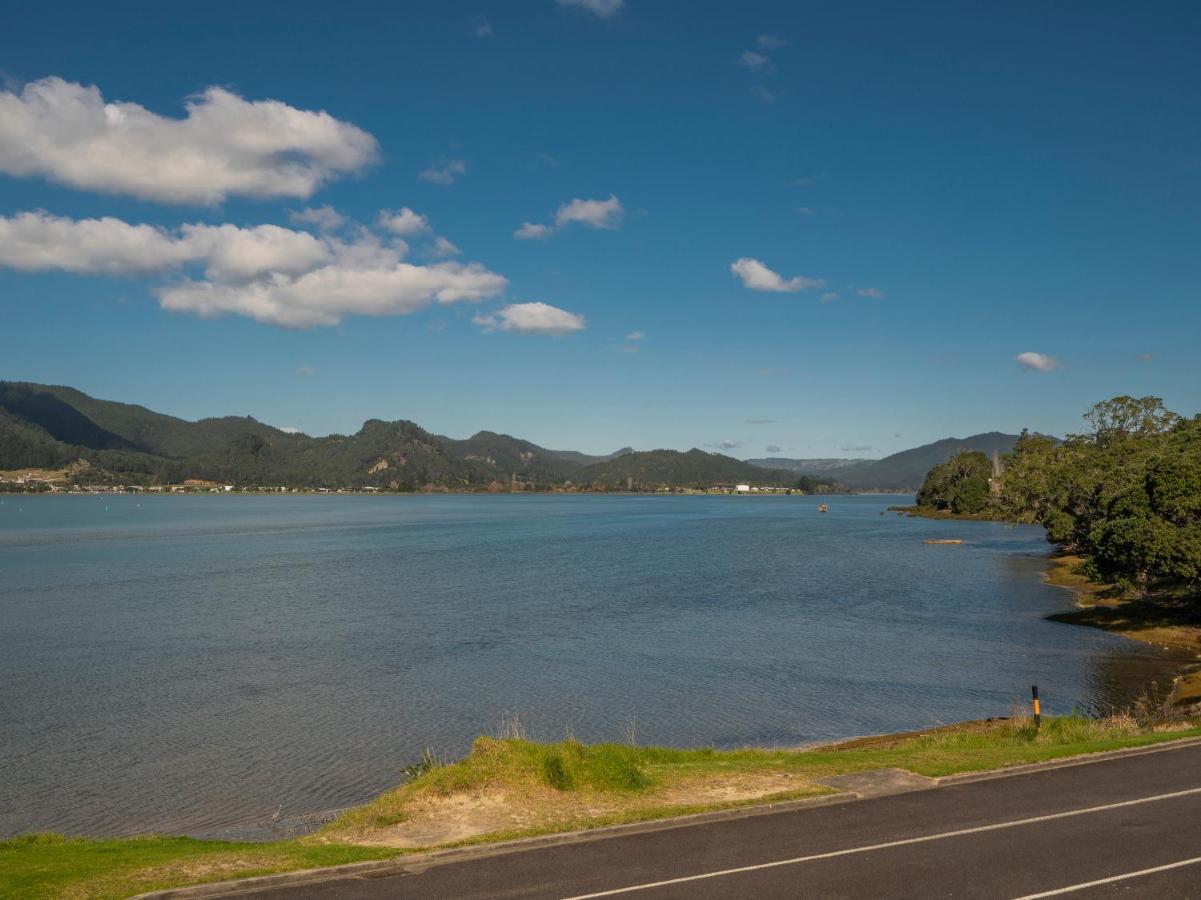 Tairua Waterfront Retreat - Tairua Apartment Екстериор снимка